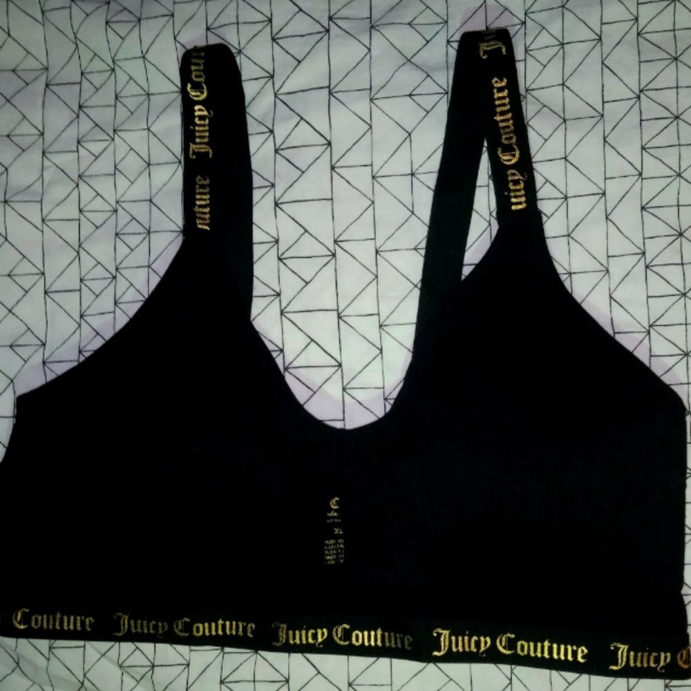 JUICY COUTURE WIRELESS BRALETTE. NWOT. INTIMATES.